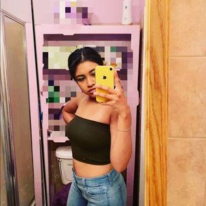 Meet your Posher, Asucena